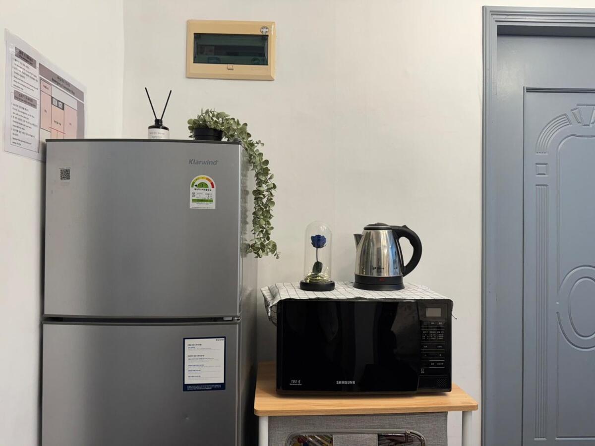 Apartment Fanfar, *